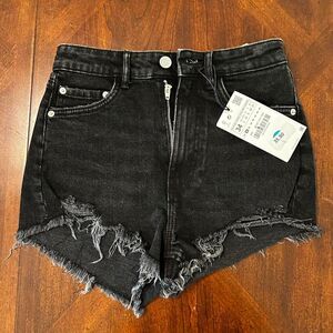 Zara Women's Black Shorts